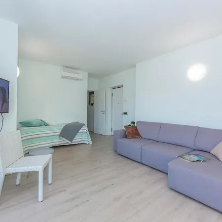 Appartement Beautiful 5 Bdrm Modern Penthouse Mezzegra