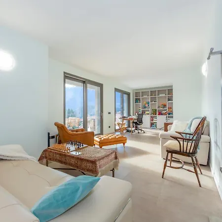 Beautiful 5 Bdrm Modern Penthouse Apartment